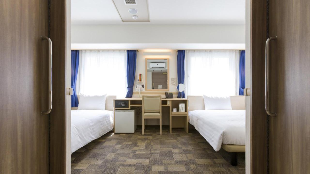 Toyoko Inn Joetsu Myoko Eki Nishi Guchi Esterno foto