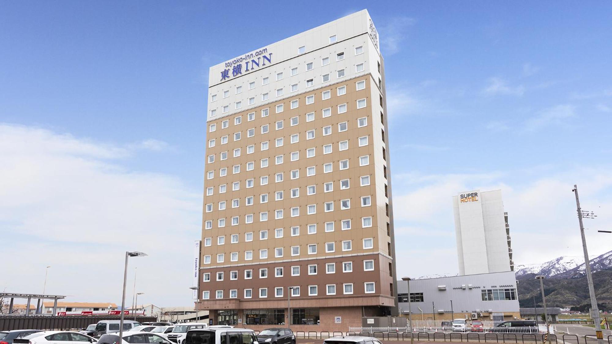 Toyoko Inn Joetsu Myoko Eki Nishi Guchi Esterno foto